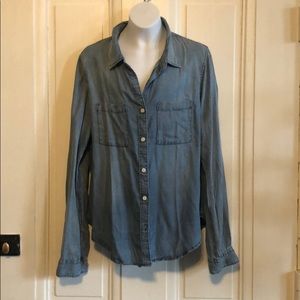 Soft long-sleeved light blue button down